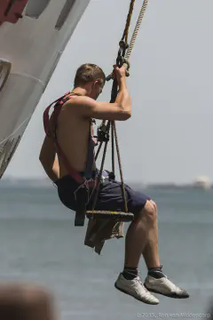 /uploads/2012/07/tsr1/20120719TallShipsLisboa-240.jpg.webp