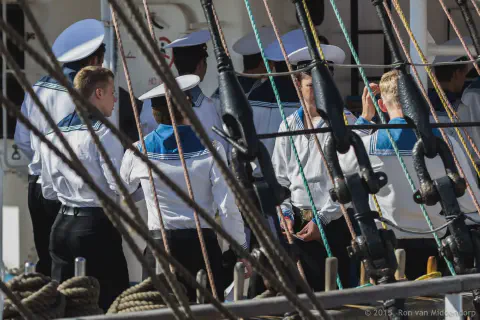 /uploads/2012/07/tsr2/20120720TallShipsLisboa-002.jpg.webp