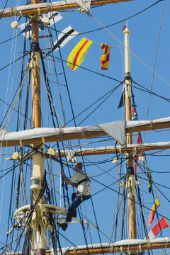 /uploads/2012/07/tsr2/20120720TallShipsLisboa-052.jpg.webp