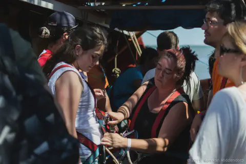 /uploads/2012/07/tsr3/20120721TallShipsLisboa-120.jpg.webp