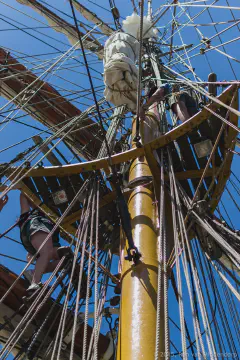 /uploads/2012/07/tsr3/20120721TallShipsLisboa-142.jpg.webp