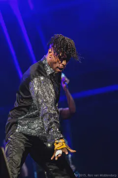 /uploads/2012/09/remembercascais/day2/20120908-BoneyM-133.jpg.webp
