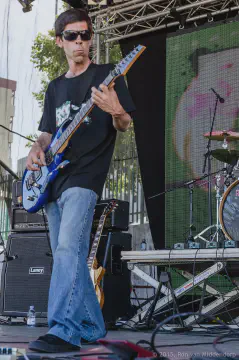 /uploads/2013/06/rockinamadora2013/ria201pedrocanina/20130515-RiA2-pedrocanina-00007.jpg.webp