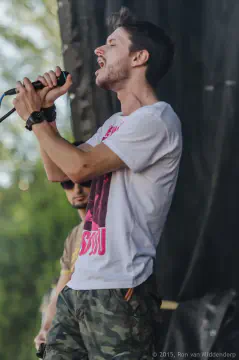 /uploads/2013/06/rockinamadora2013/ria202bluetrashcan/20130515-RiA2-bluetrashcan-00007.jpg.webp
