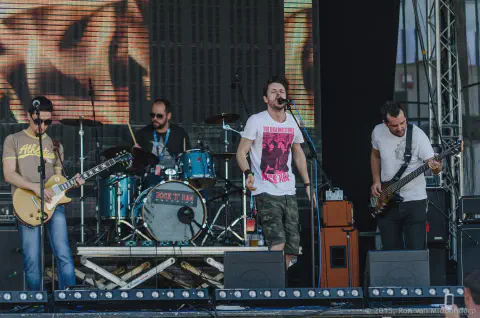 /uploads/2013/06/rockinamadora2013/ria202bluetrashcan/20130515-RiA2-bluetrashcan-00017.jpg.webp