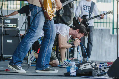 /uploads/2013/06/rockinamadora2013/ria202bluetrashcan/20130515-RiA2-bluetrashcan-00018.jpg.webp