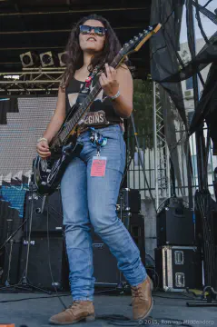 /uploads/2013/06/rockinamadora2013/ria203mave/20130515-RiA2-mave-00001.jpg.webp