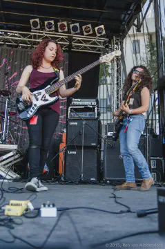 /uploads/2013/06/rockinamadora2013/ria203mave/20130515-RiA2-mave-00002.jpg.webp