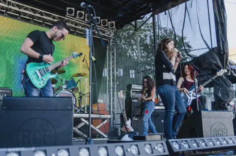 /uploads/2013/06/rockinamadora2013/ria203mave/20130515-RiA2-mave-00006.jpg.webp