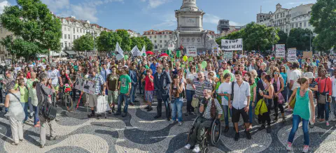 /uploads/2014/09/climate/20140921-BlameDutchie-Global-Manif-41.jpg.webp