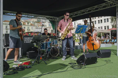 /uploads/2015/08/desideriolazarooutjazz/BlameDutchie-DesiderioLazaroMEOOutJazz-02.jpg.webp
