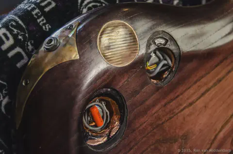 /uploads/2015/09/ergonguitars/ErgonGuitars-11.jpg.webp