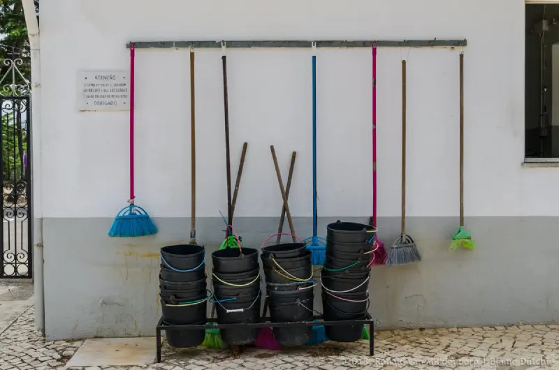 photo: cleaning utensils