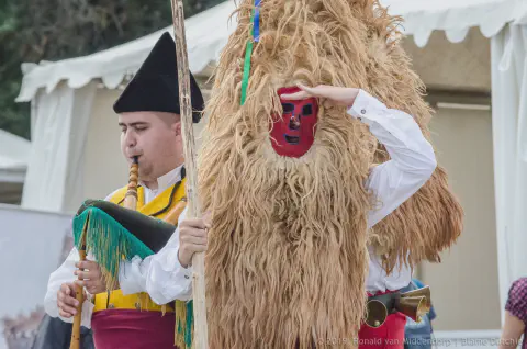 /uploads/2019/06/tearingofthemask2/20190606-BlameDutchie-Tearing-of-the--Mask-16.jpg.webp