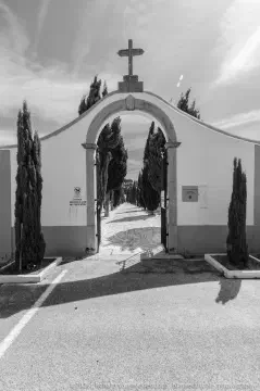 /uploads/2026/04/cem03/20240526-Cemitério-de-São-Gregório-01.jpg.webp