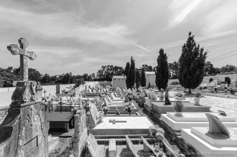 /uploads/2026/04/cem03/20240526-Cemitério-de-São-Gregório-05.jpg.webp